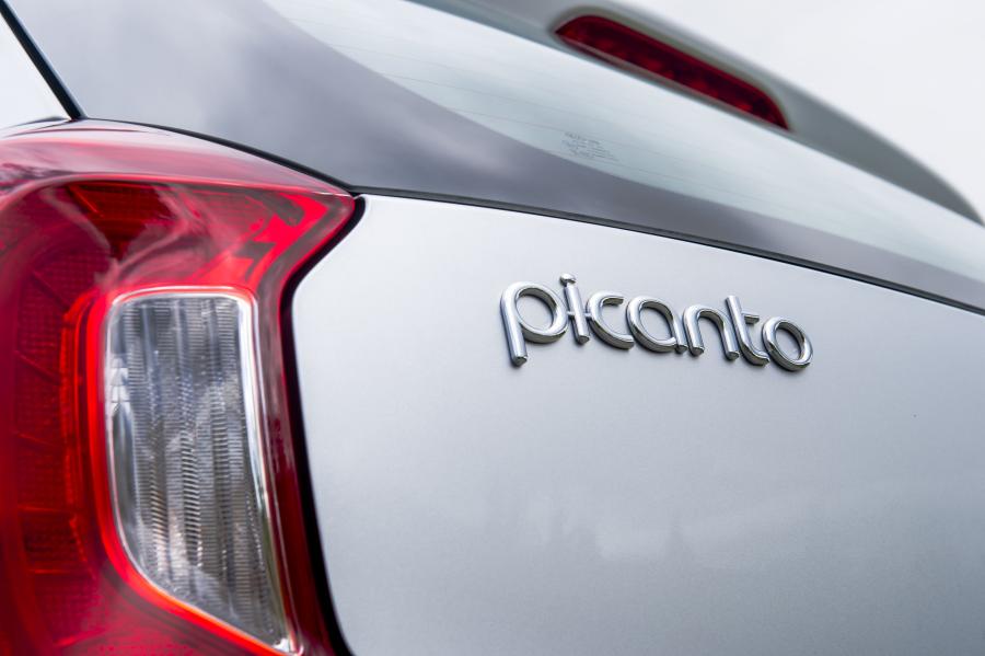 Логотип Kia Picanto 2017 года  (UK) (фото 49 из 80)